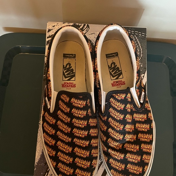 Stranger things vans slip ons 10.5 - Picture 3 of 6
